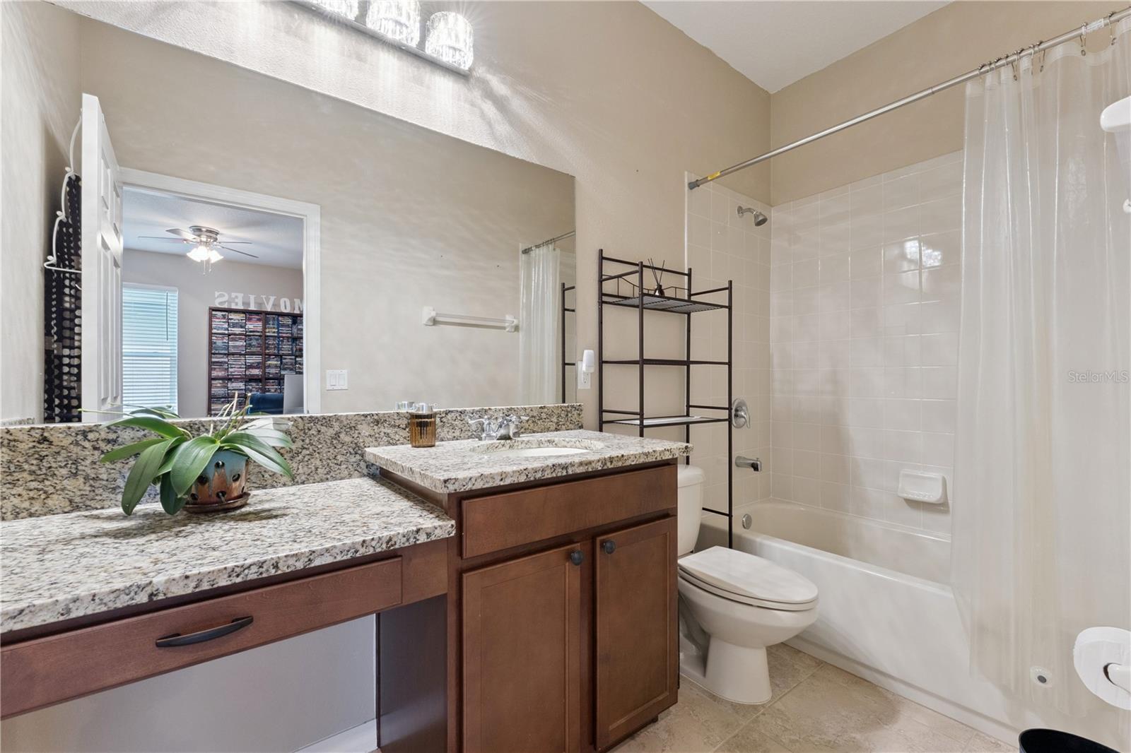 WOODLAND LAKES PRESERVE UN PH 03 - Residential