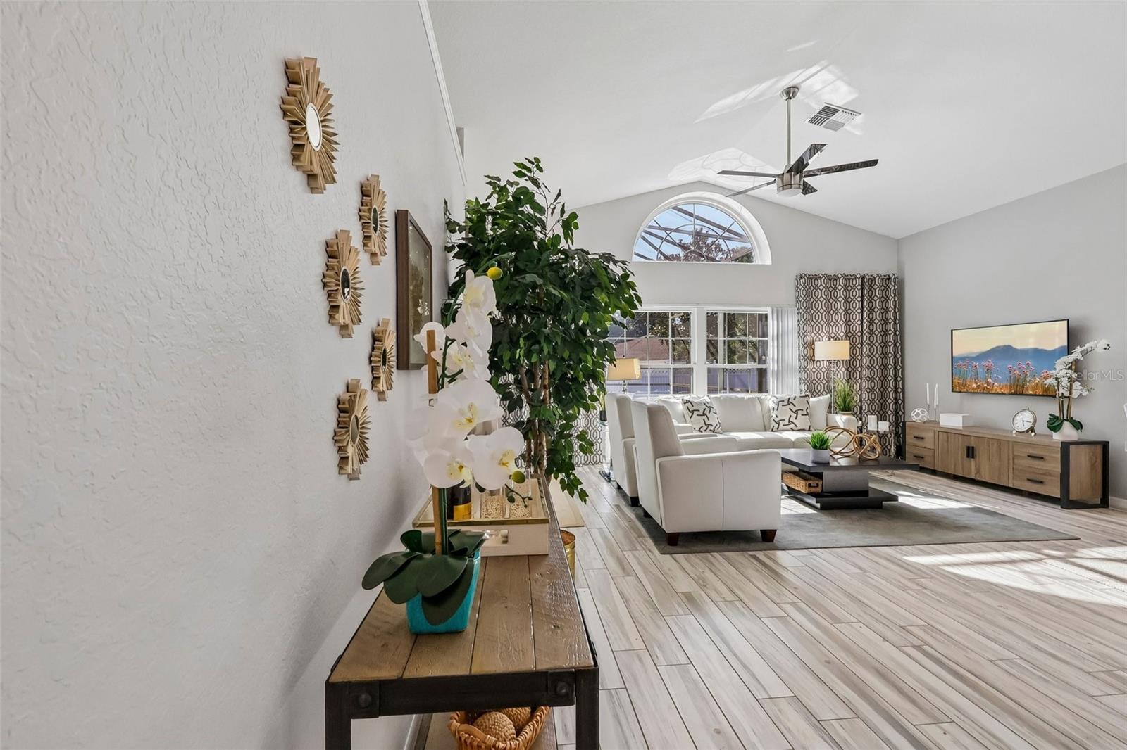 LOMA DEL SOL - Residential