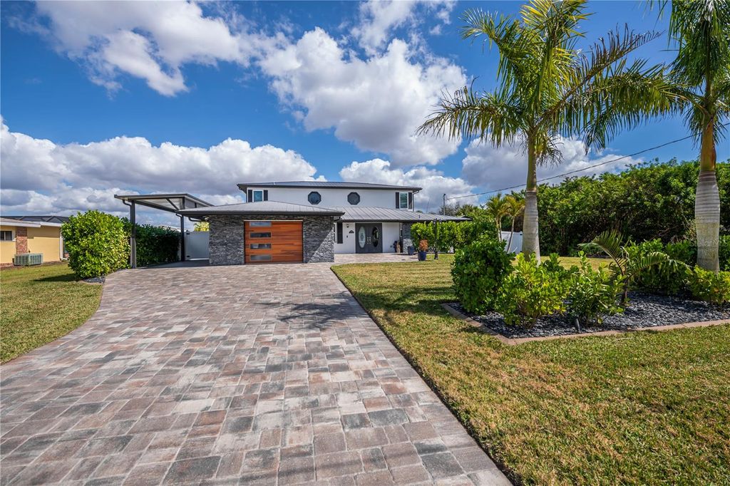 Photo of 2424 Harbour Drive, Punta Gorda, FL 33983 (MLS # C7522148)