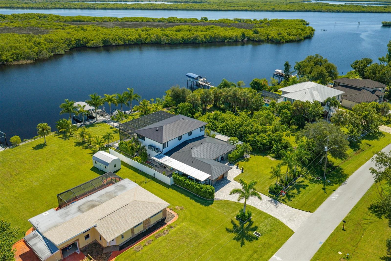 2424 Harbour Dr, Punta Gorda, FL, 33983, USA, 3 Bedrooms Bedrooms, ,2 BathroomsBathrooms,Residential,Active,2424 Harbour Dr,C7522148