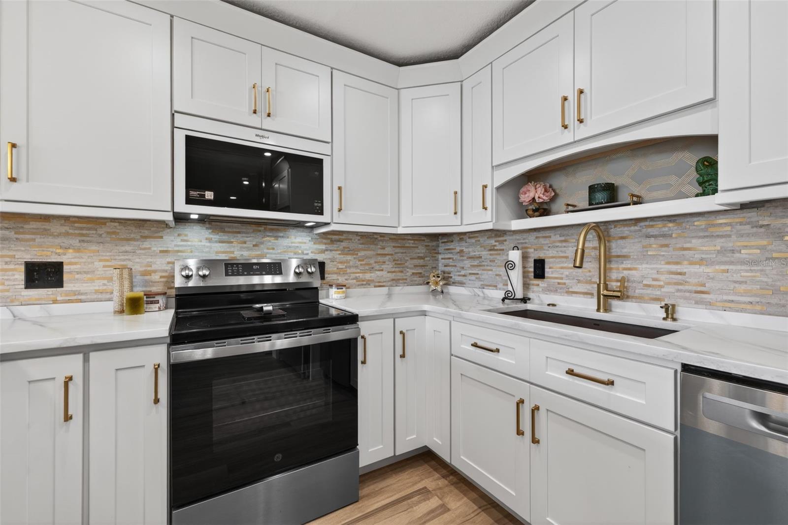 MARINERS PASS - Residential