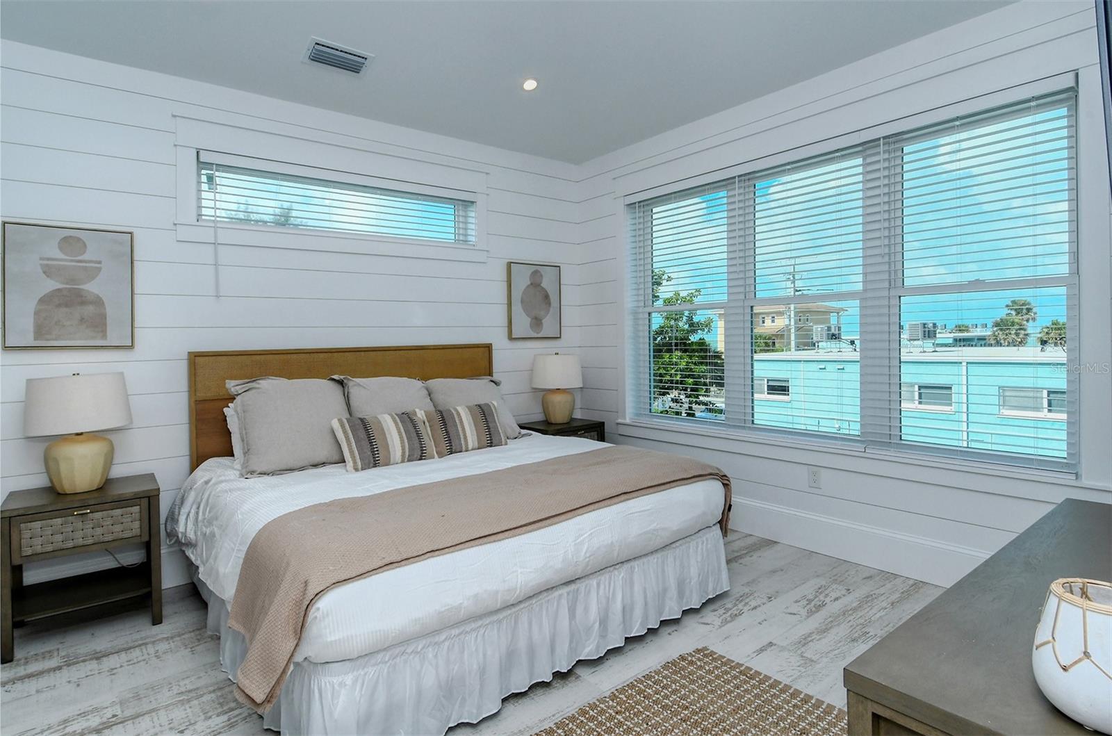 ILEXHURST - Residential