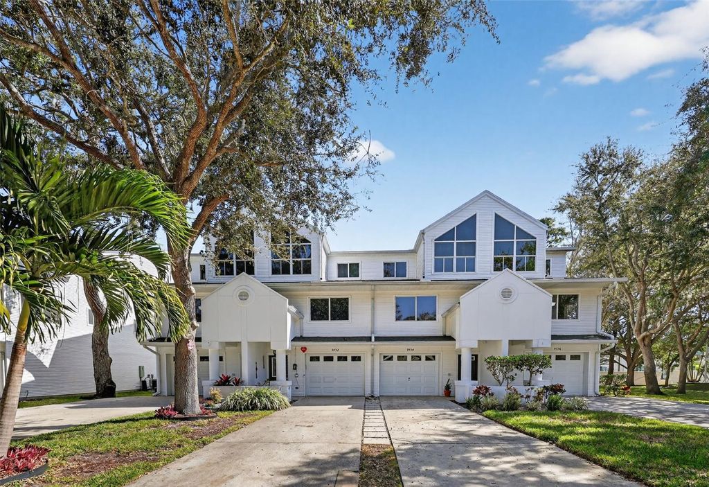 Photo of 9730 Indian Key Trail #114, Seminole, FL 33776 (MLS # TB8470448)