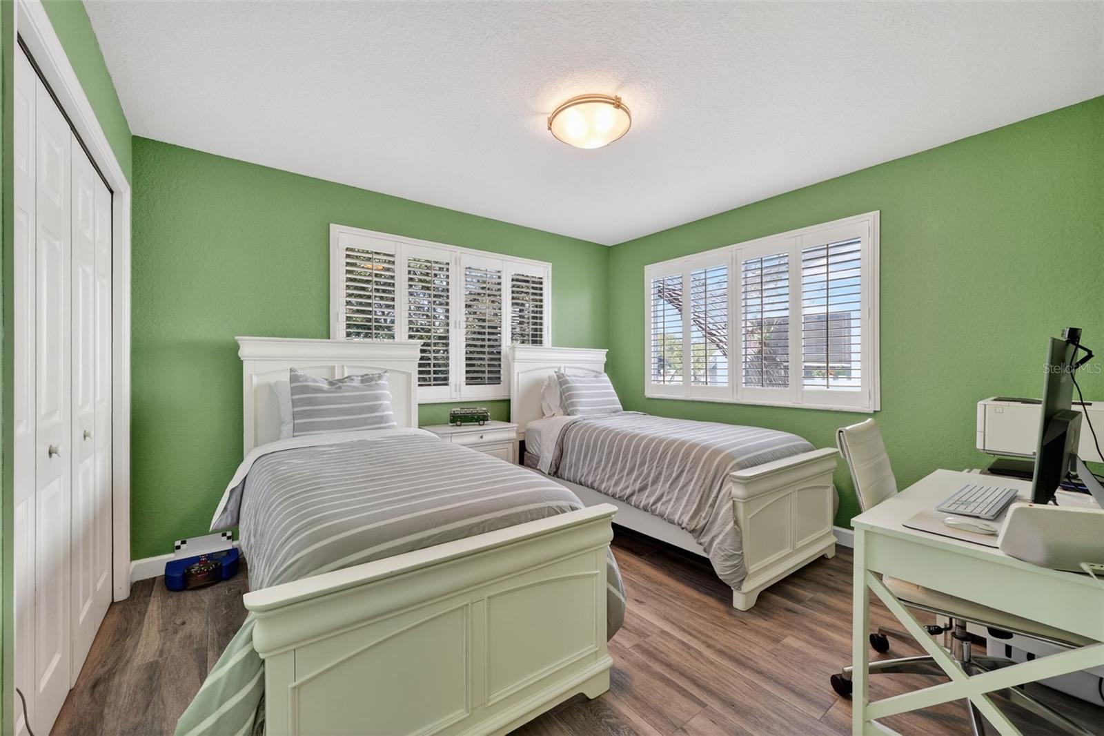 TARA CAY SOUND SOUTH II - Residential