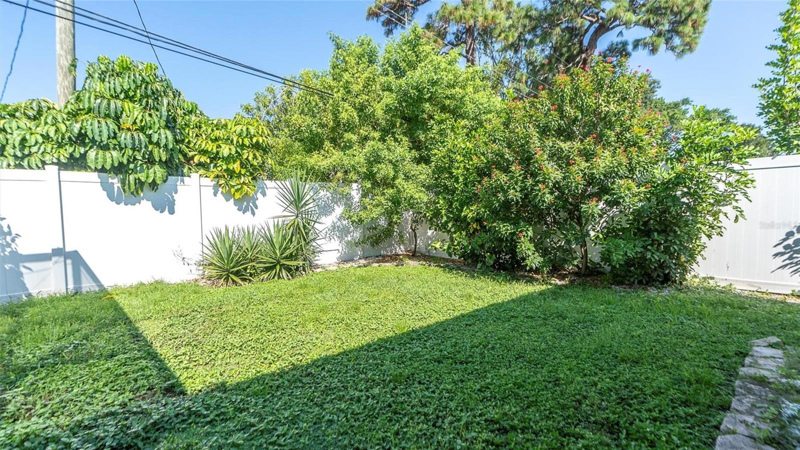 BOCA CIEGA RIDGE 2ND ADD - Residential