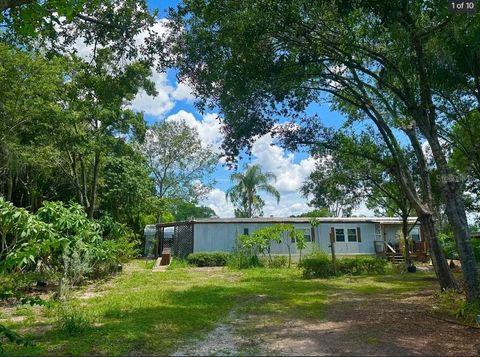 Photo of 70 Monk Road, Frostproof, FL 33843 (MLS # K4903265)
