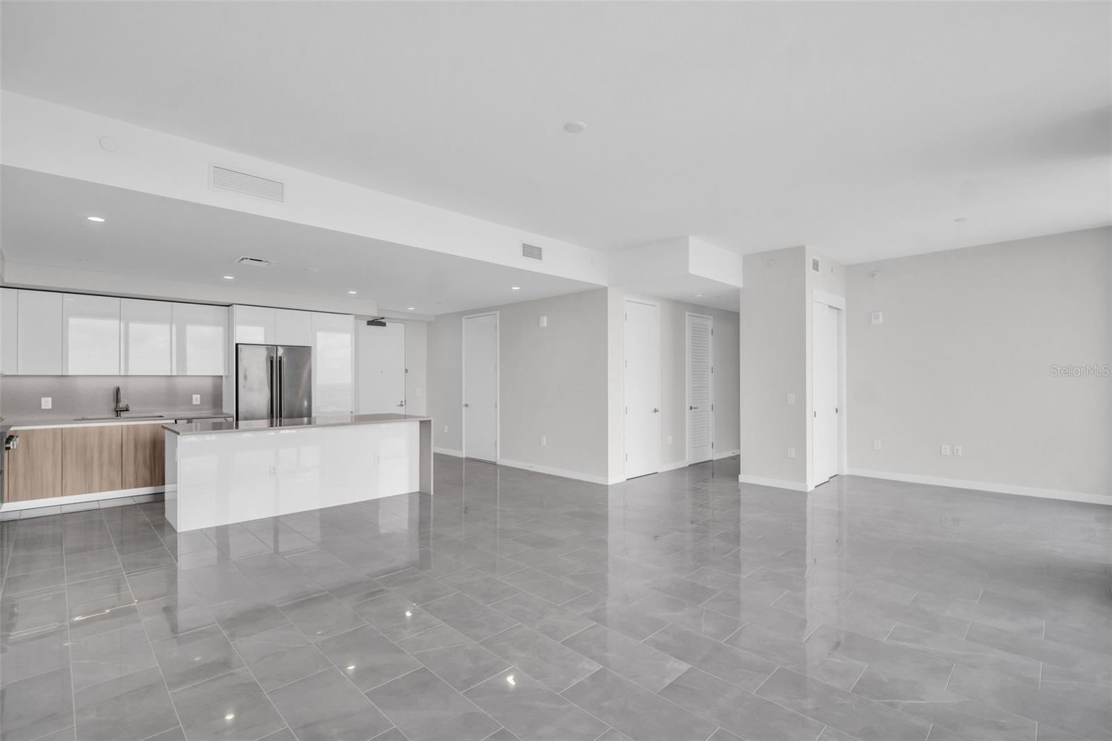 400 CENTRAL - Residential