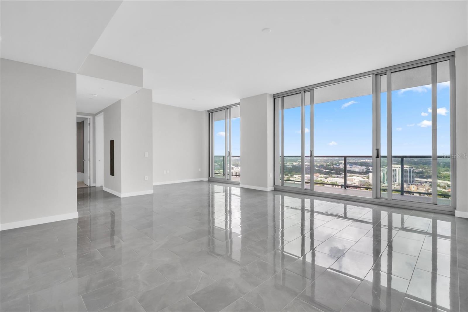 400 CENTRAL - Residential