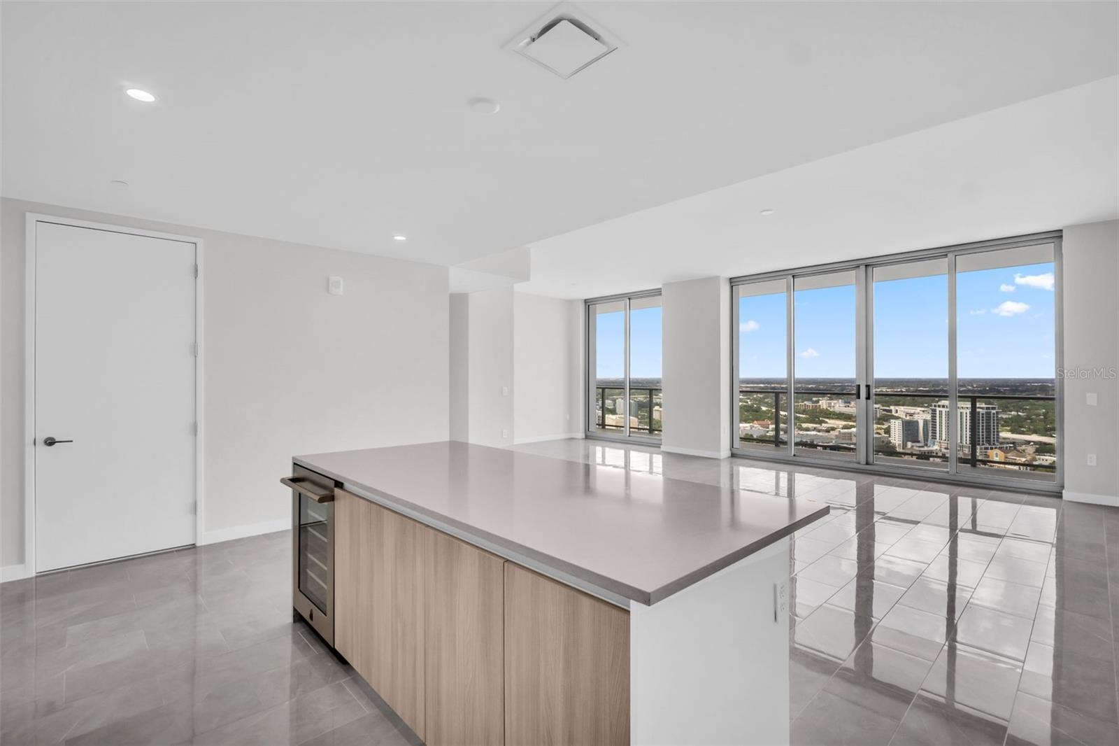 400 CENTRAL - Residential
