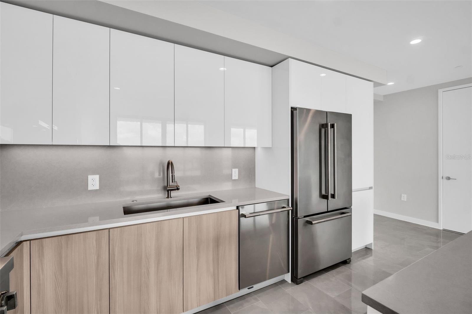 400 CENTRAL - Residential