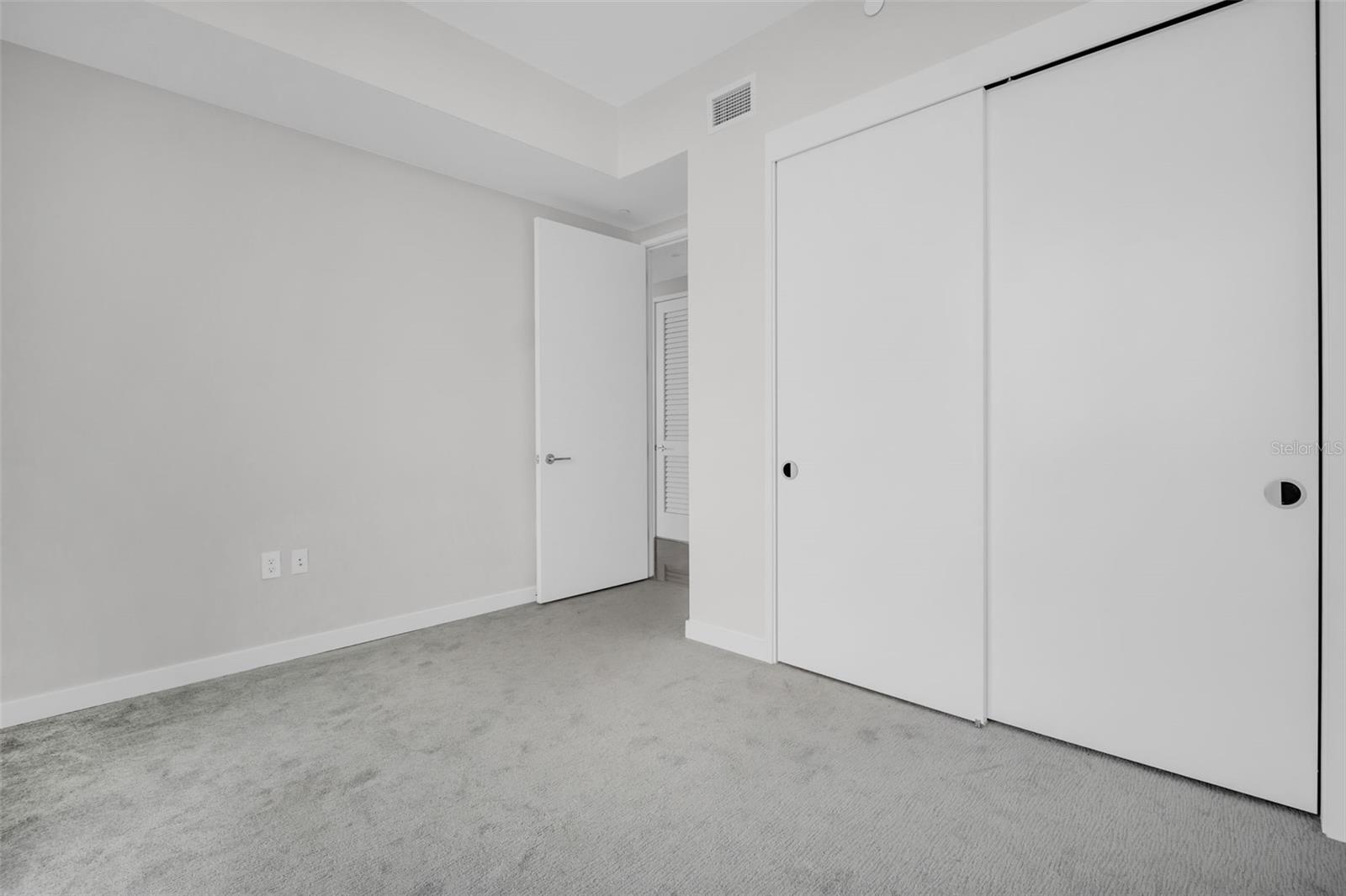 400 CENTRAL - Residential