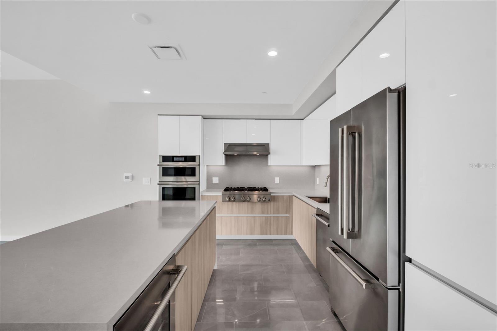 400 CENTRAL - Residential