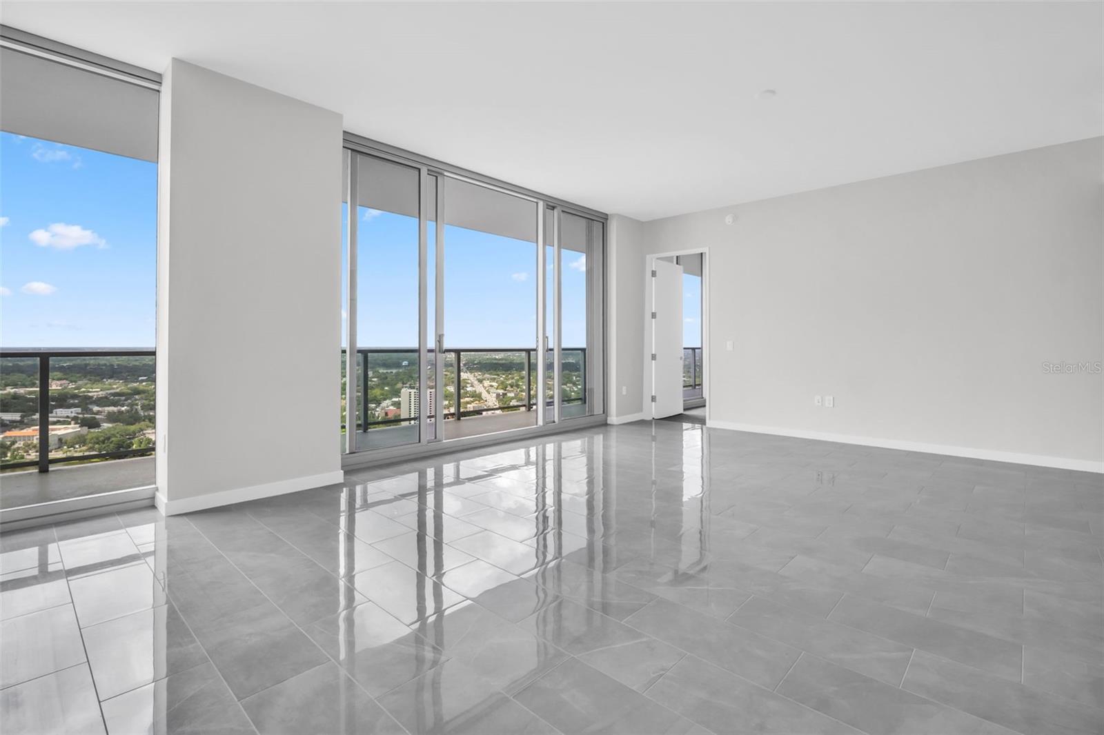 400 CENTRAL - Residential