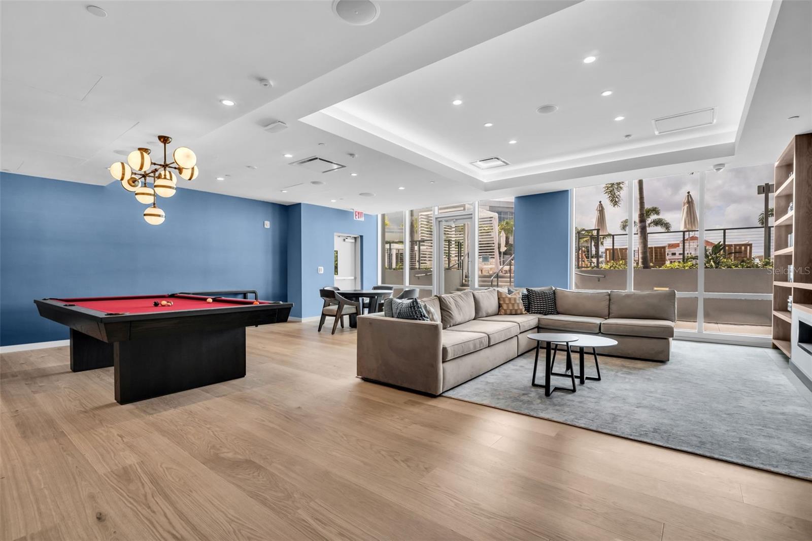 400 CENTRAL - Residential