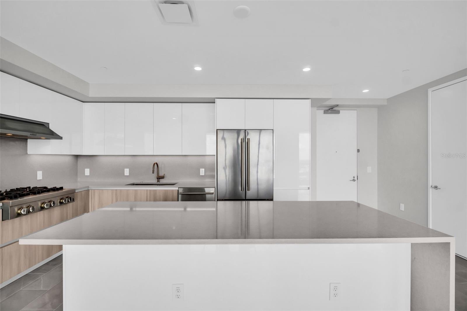 400 CENTRAL - Residential