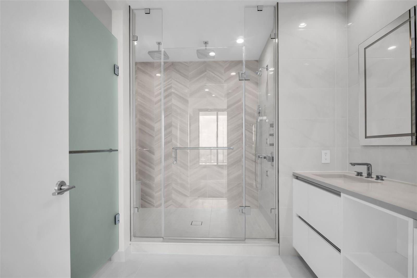 400 CENTRAL - Residential