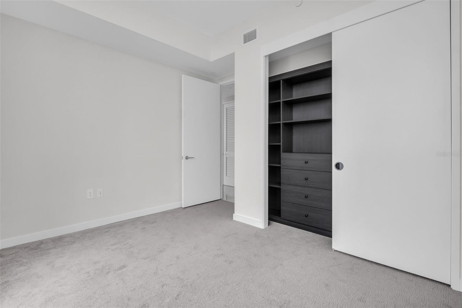 400 CENTRAL - Residential