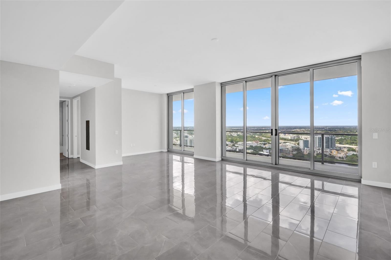 400 CENTRAL - Residential