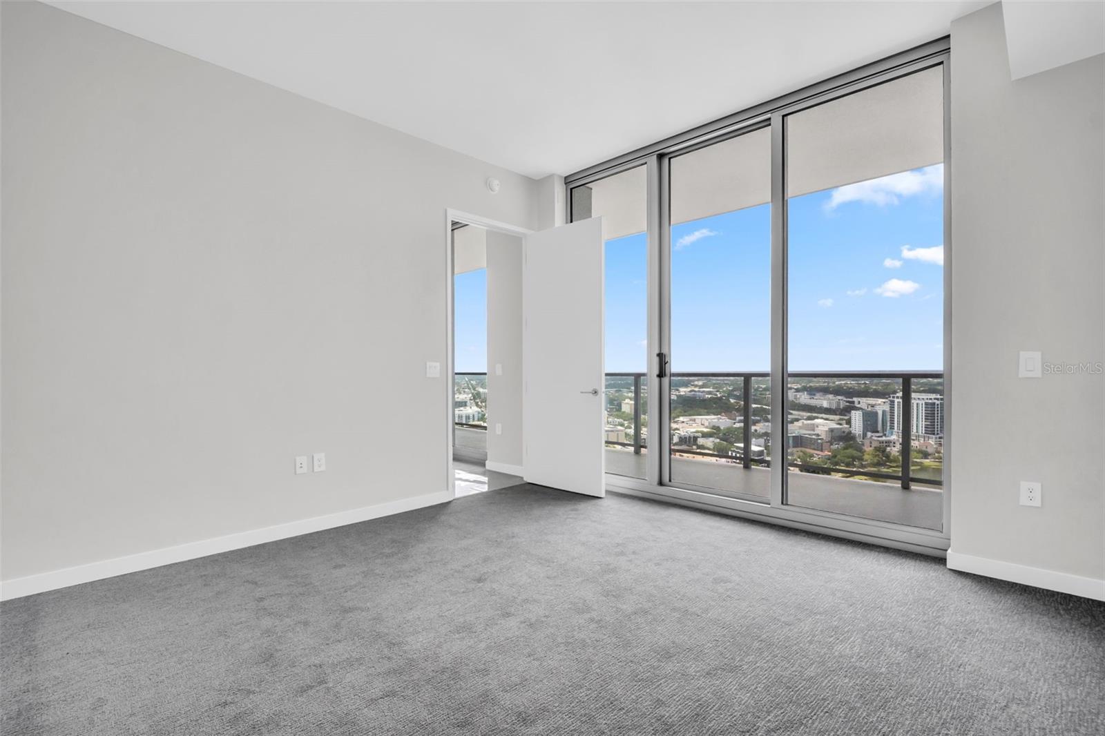 400 CENTRAL - Residential