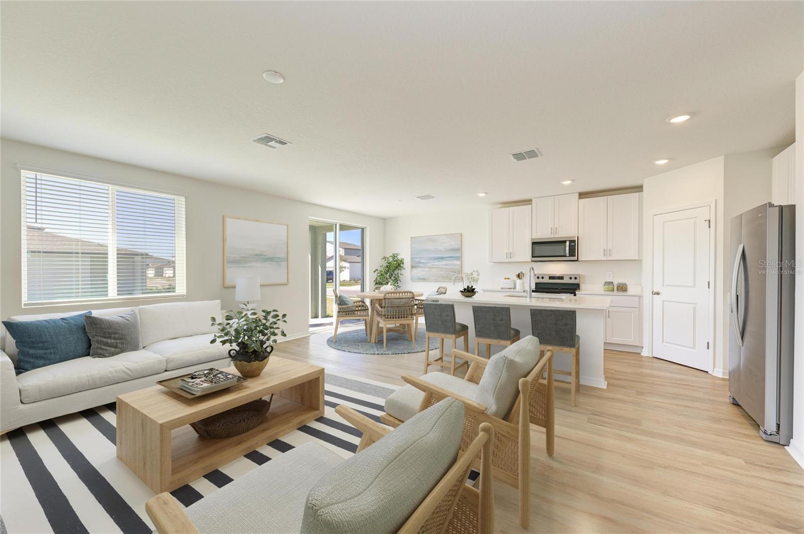 MAGNOLIA BAY - Residential