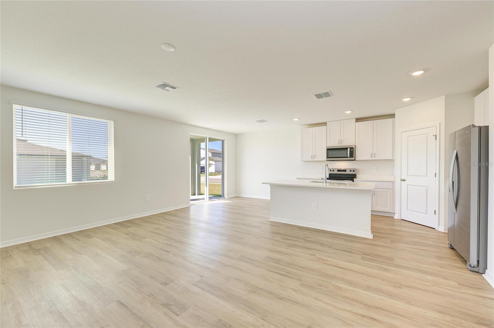 MAGNOLIA BAY - Residential