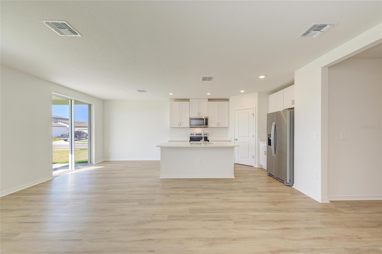 MAGNOLIA BAY - Residential