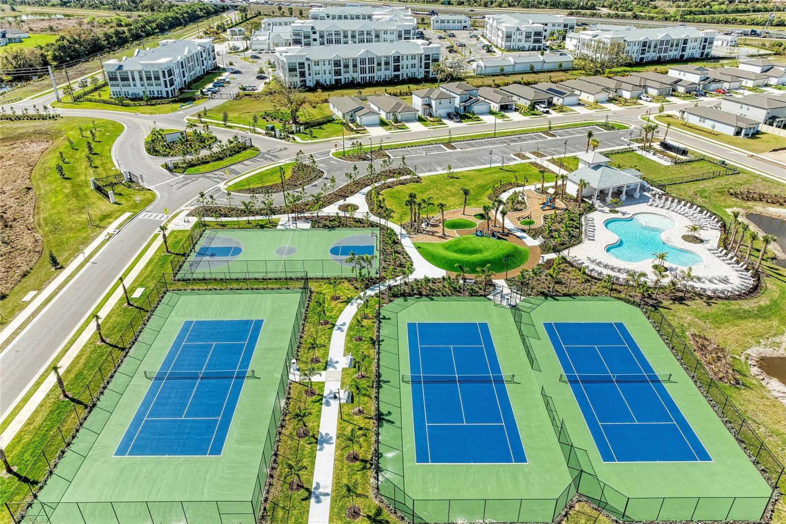 MAGNOLIA BAY - Residential