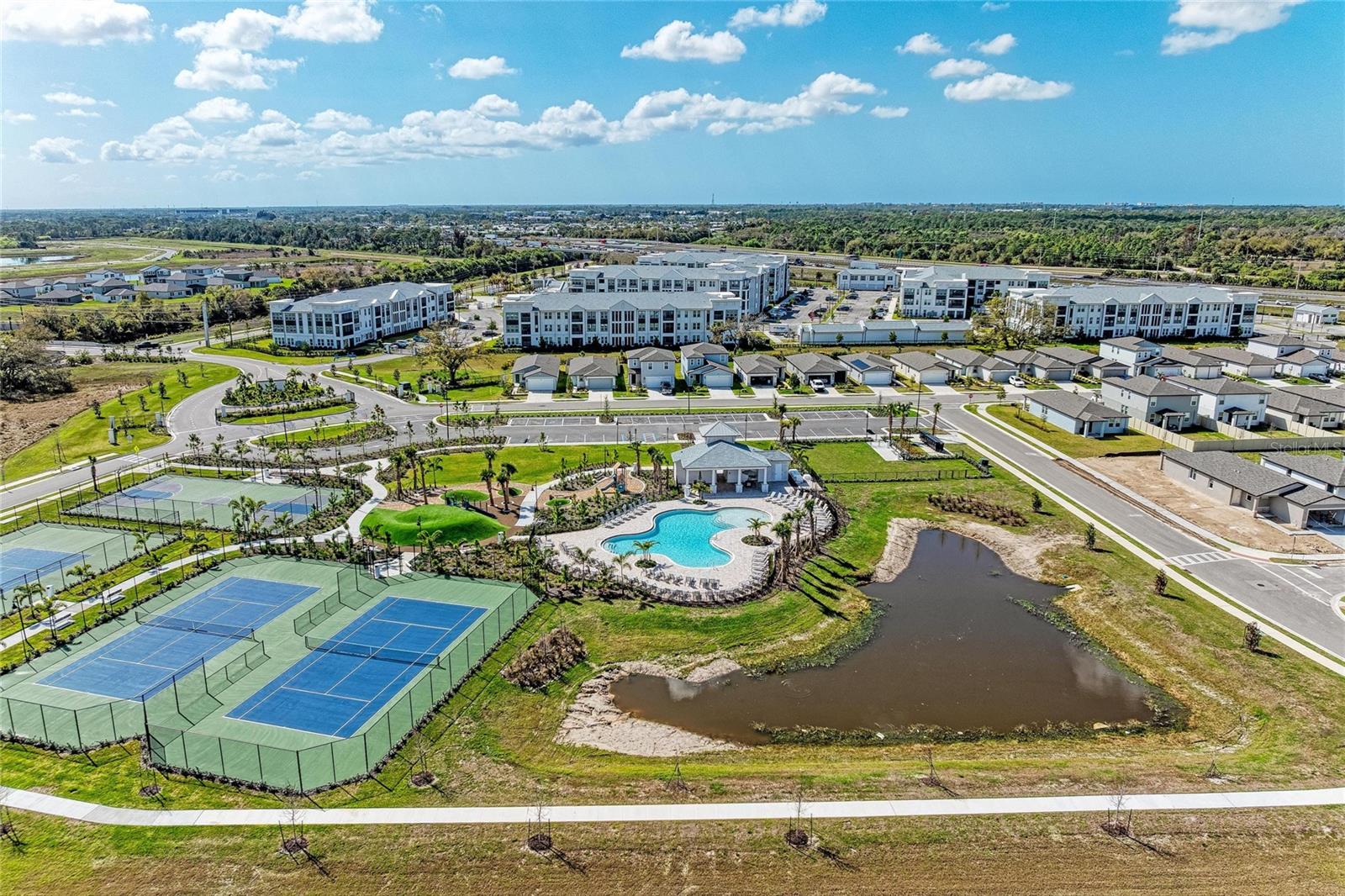 MAGNOLIA BAY - Residential