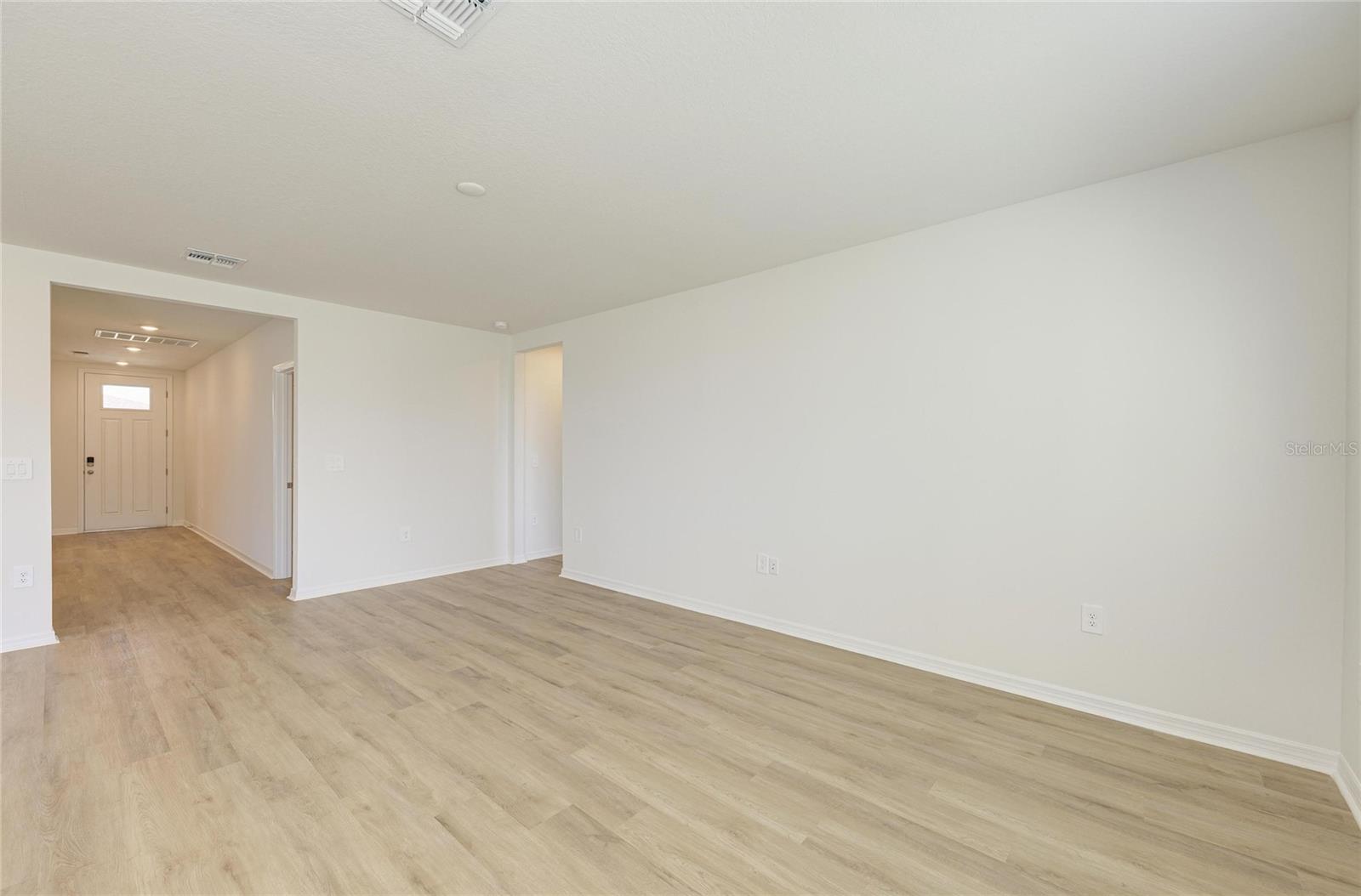 MAGNOLIA BAY - Residential