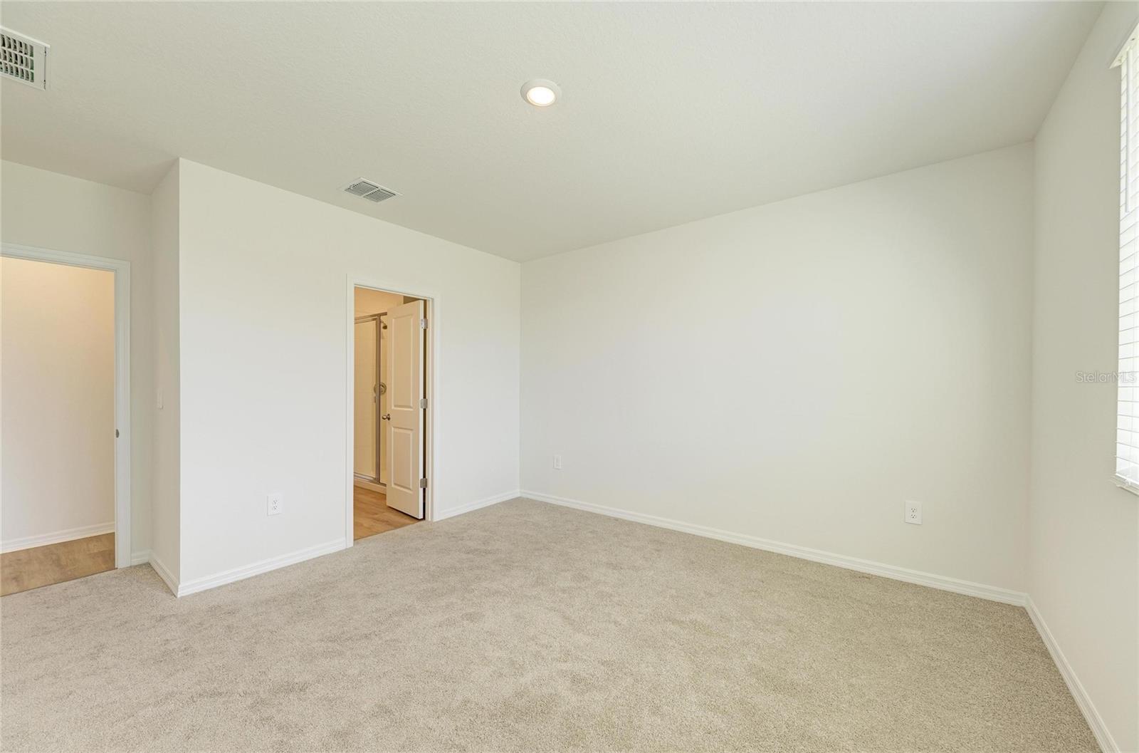 MAGNOLIA BAY - Residential