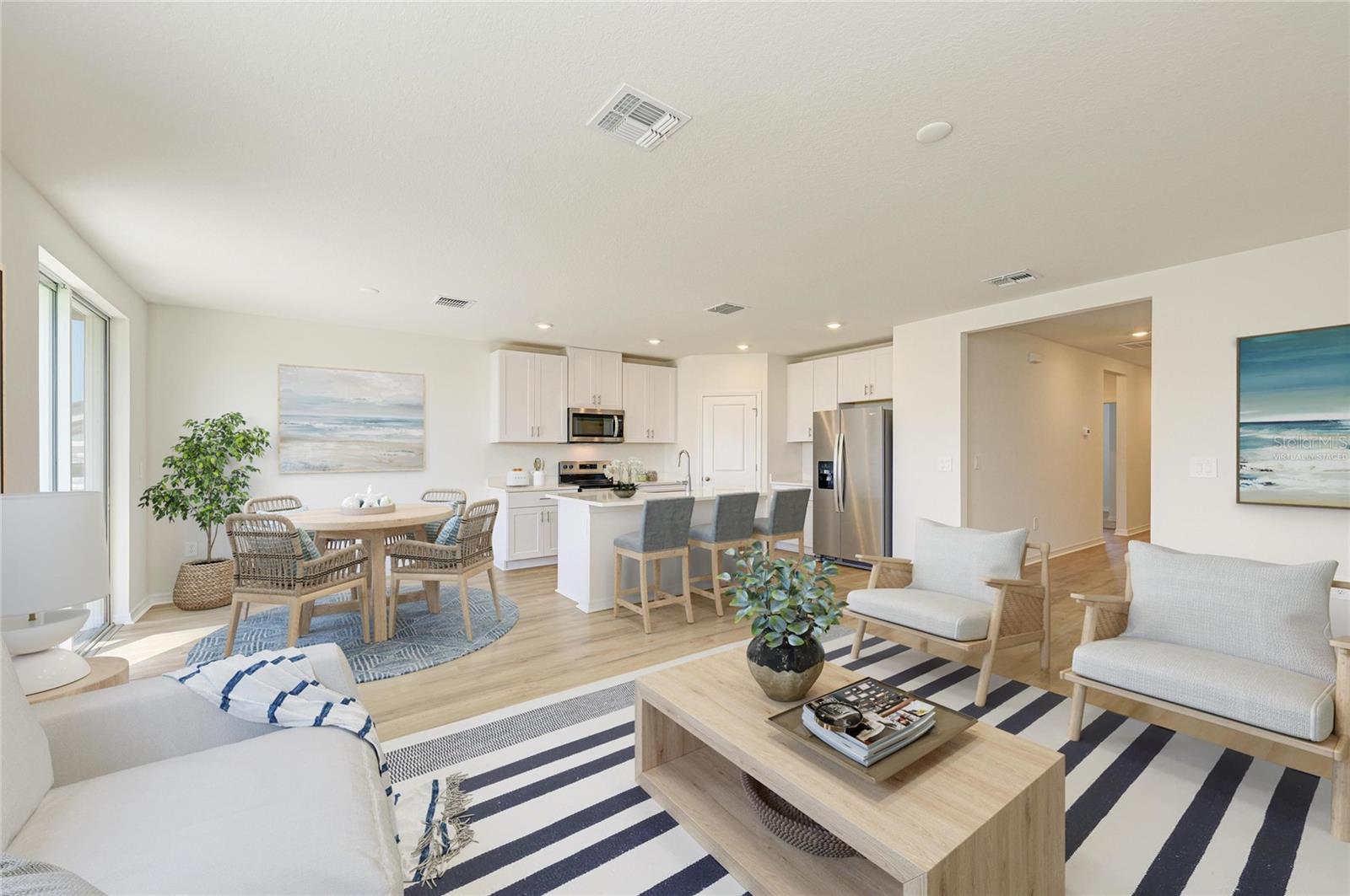 MAGNOLIA BAY - Residential