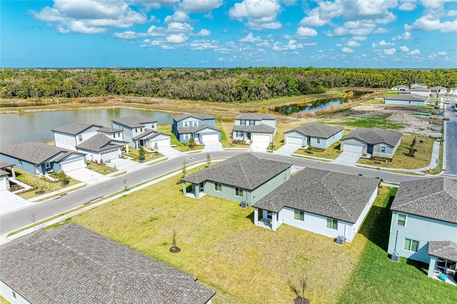 MAGNOLIA BAY - Residential