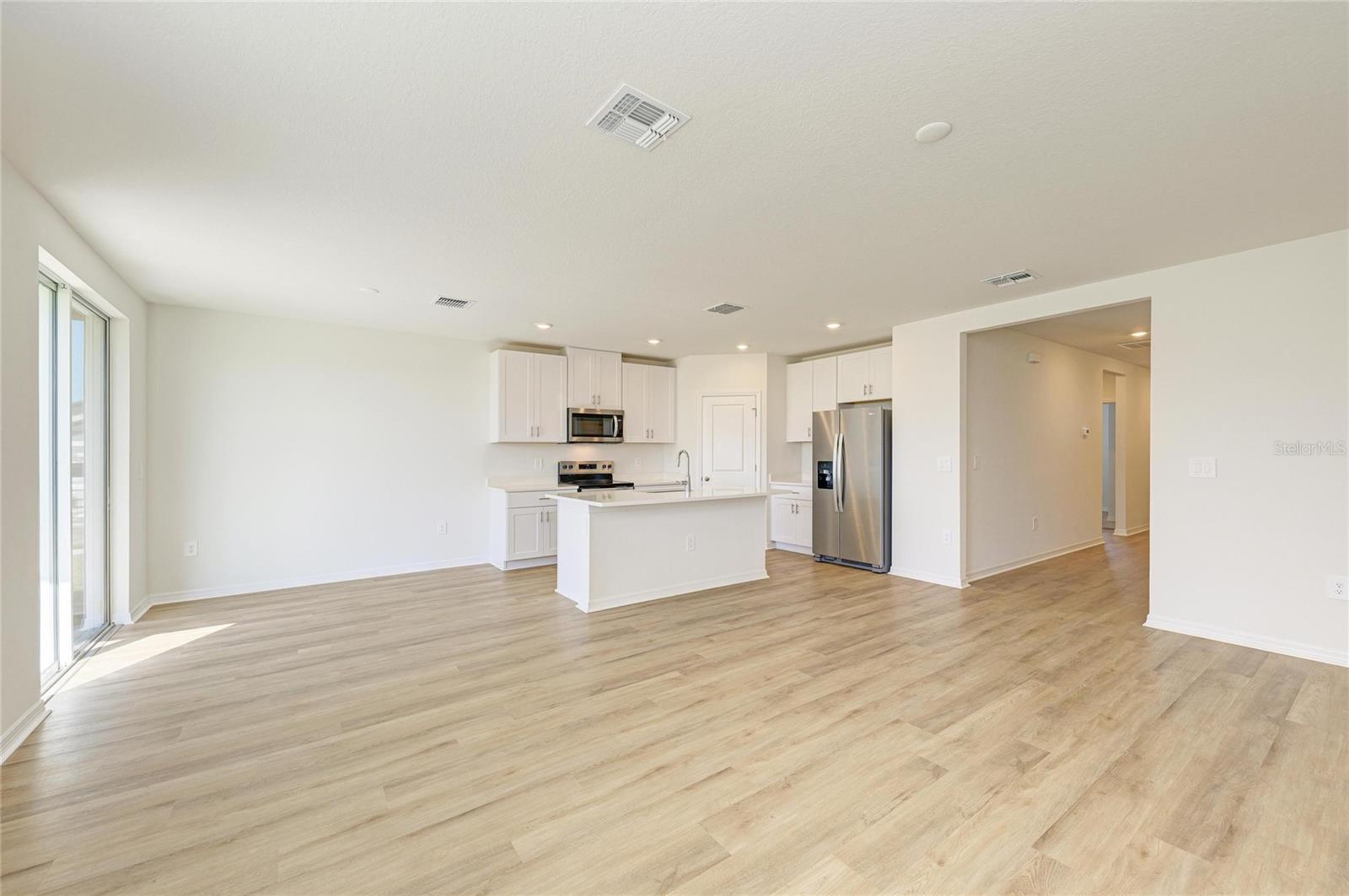 MAGNOLIA BAY - Residential