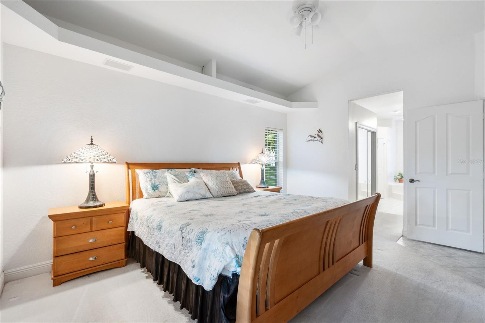 SUNSET LAKES - Residential