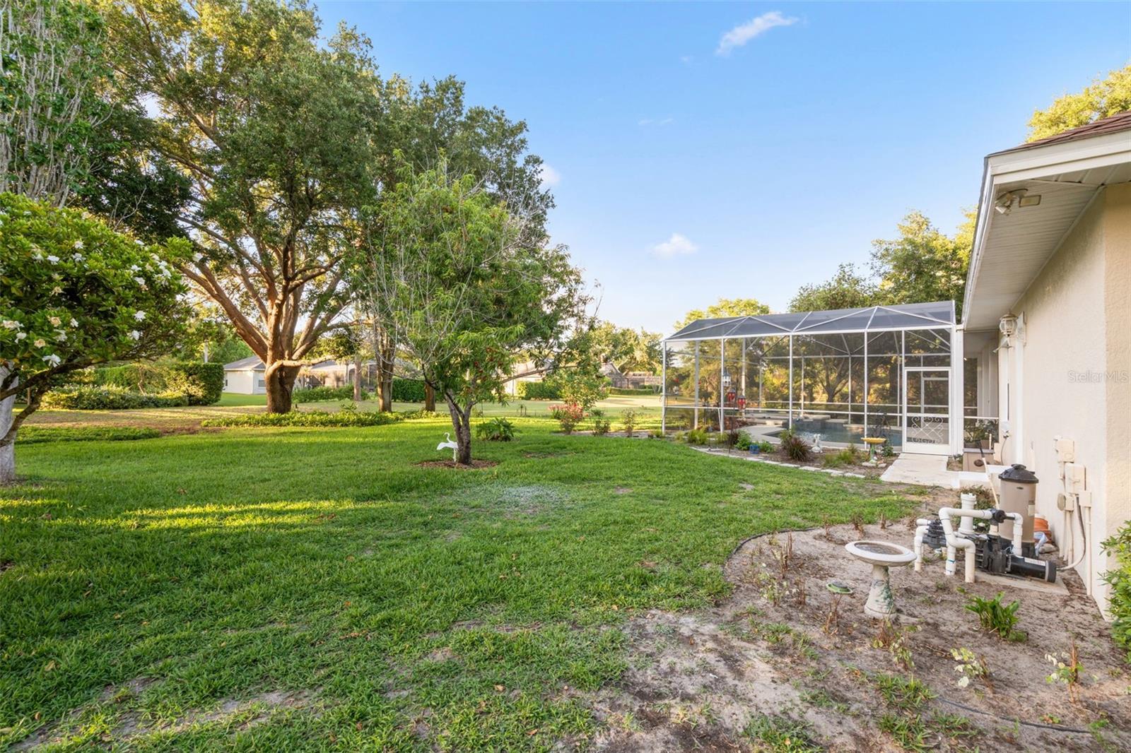 SUNSET LAKES - Residential