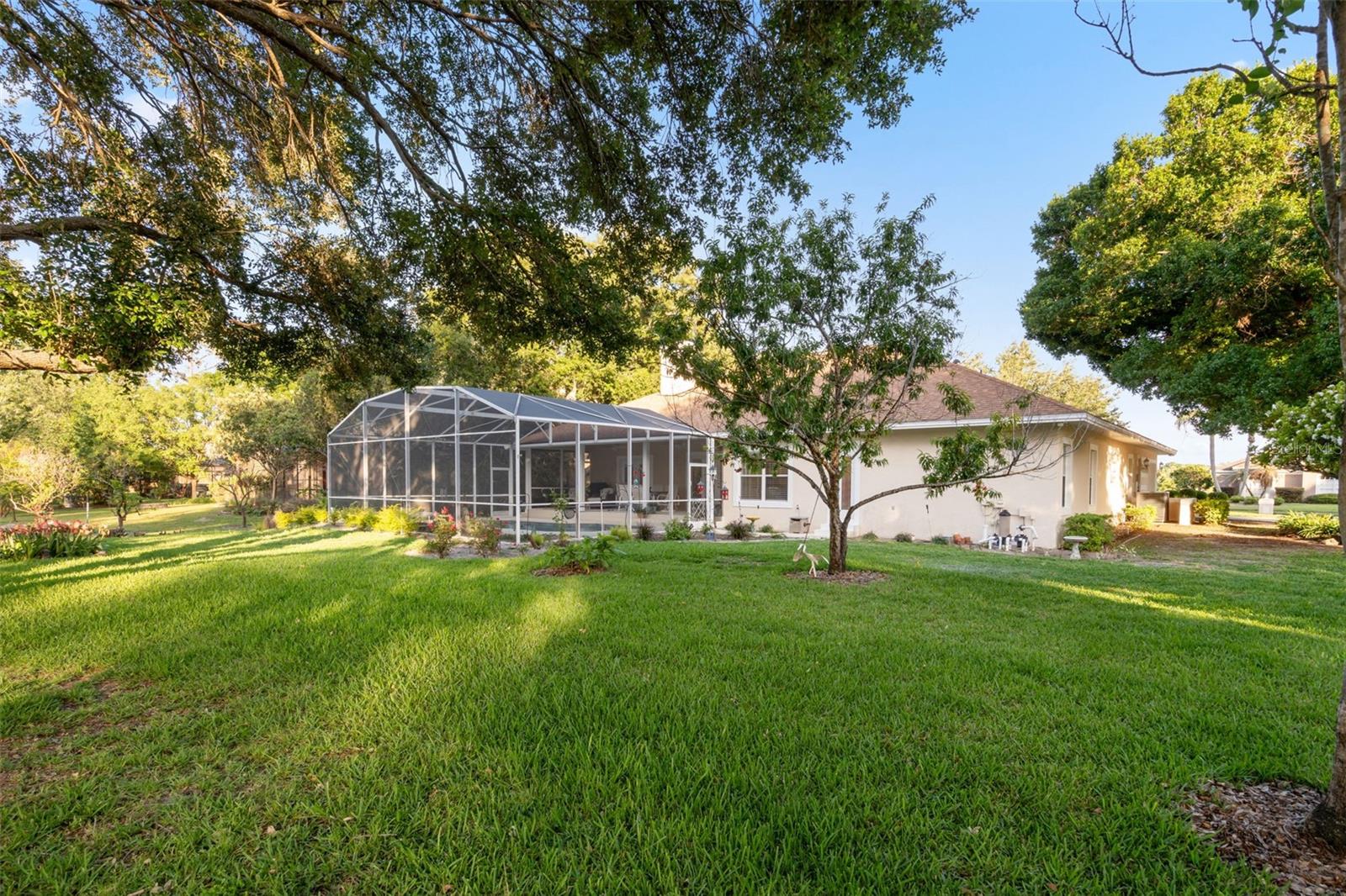 SUNSET LAKES - Residential