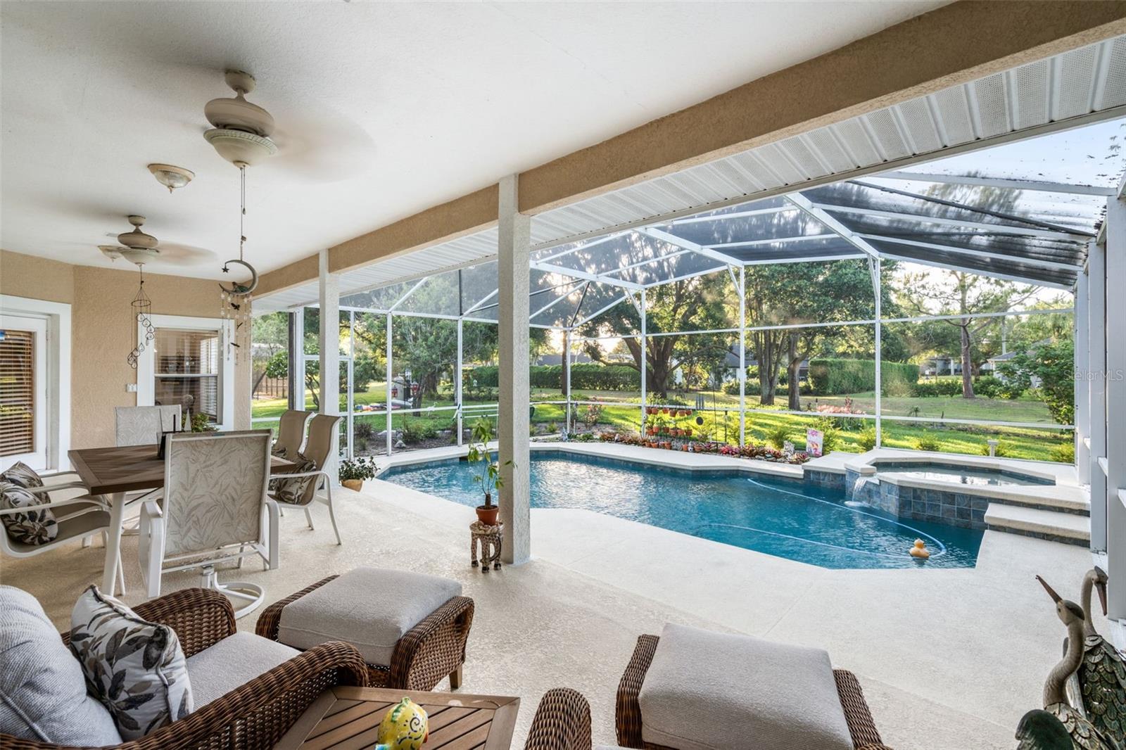 SUNSET LAKES - Residential