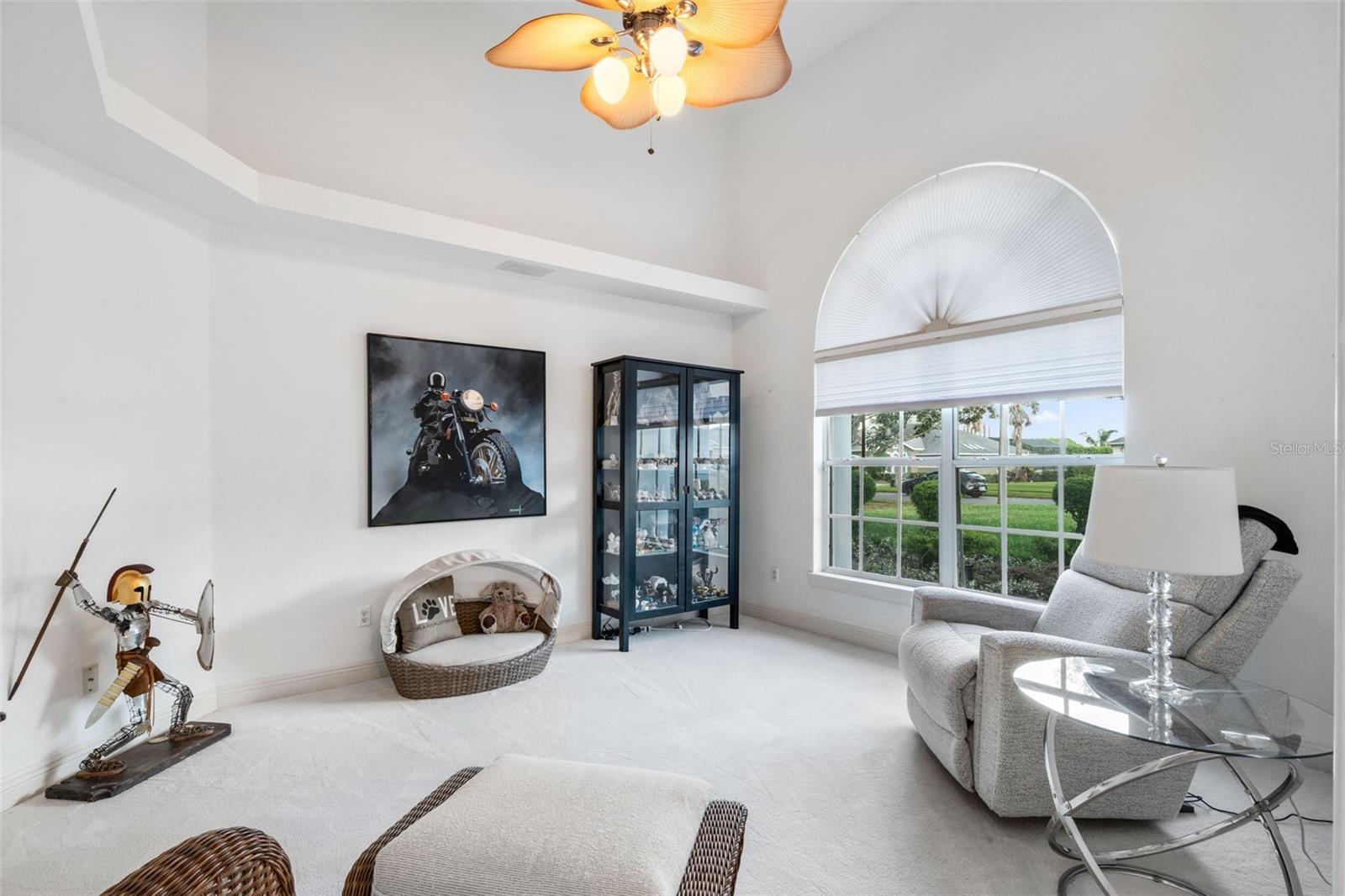 SUNSET LAKES - Residential