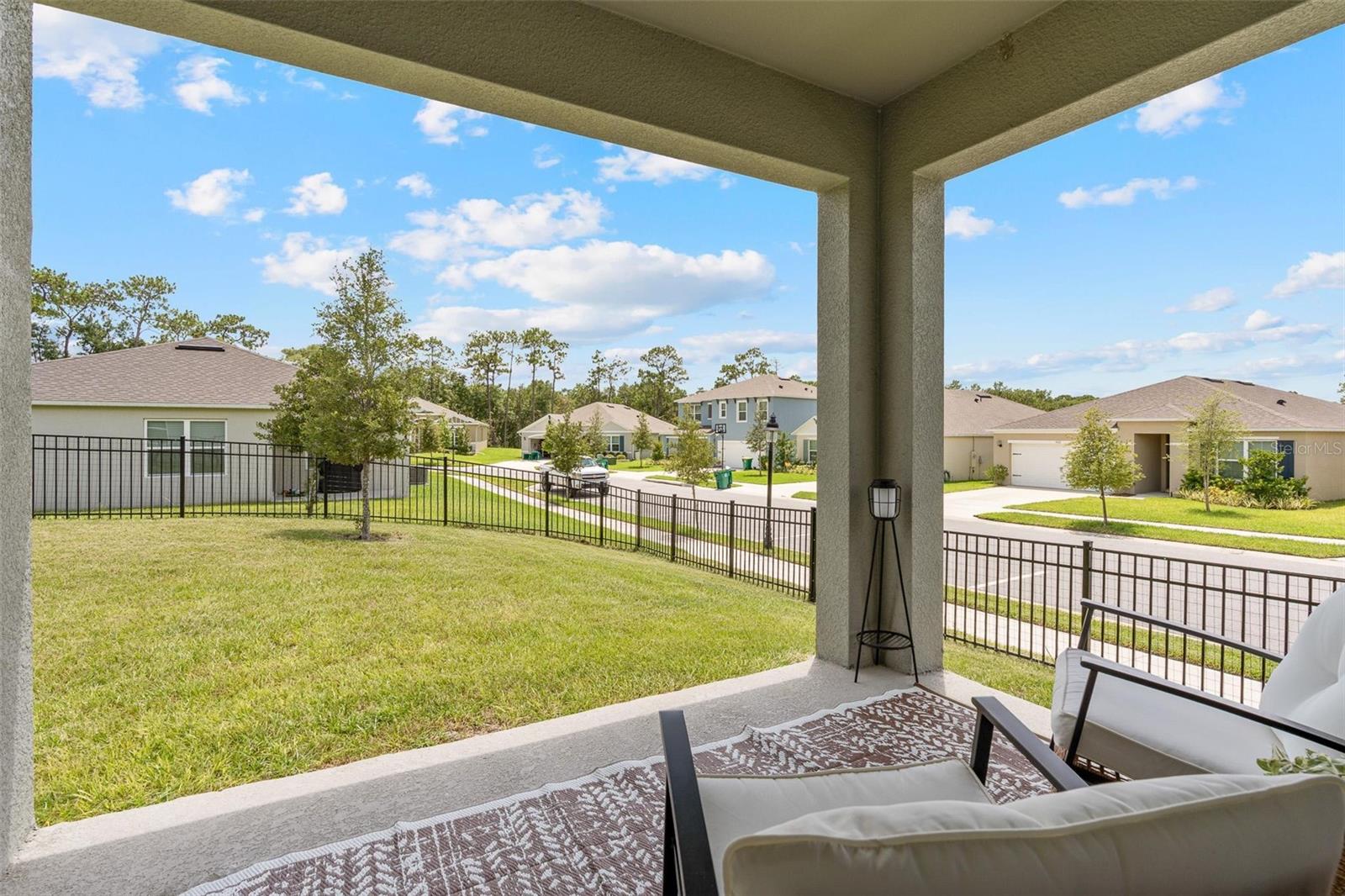 VICTORIA OAKS PH D - Residential