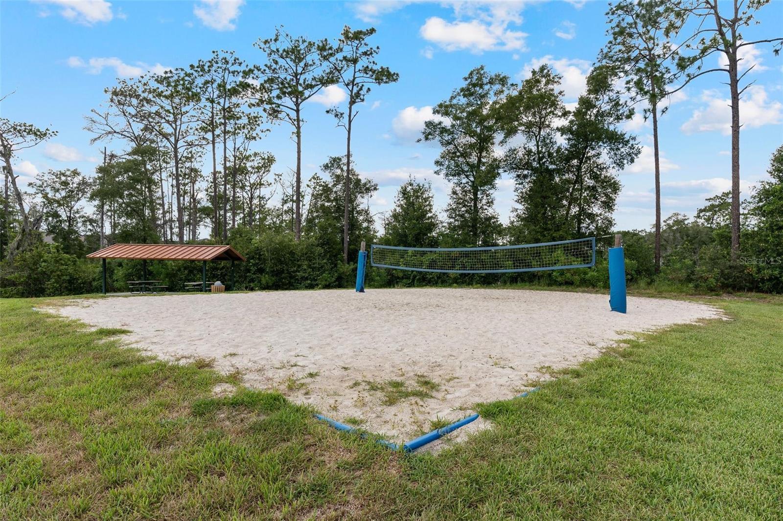 VICTORIA OAKS PH D - Residential