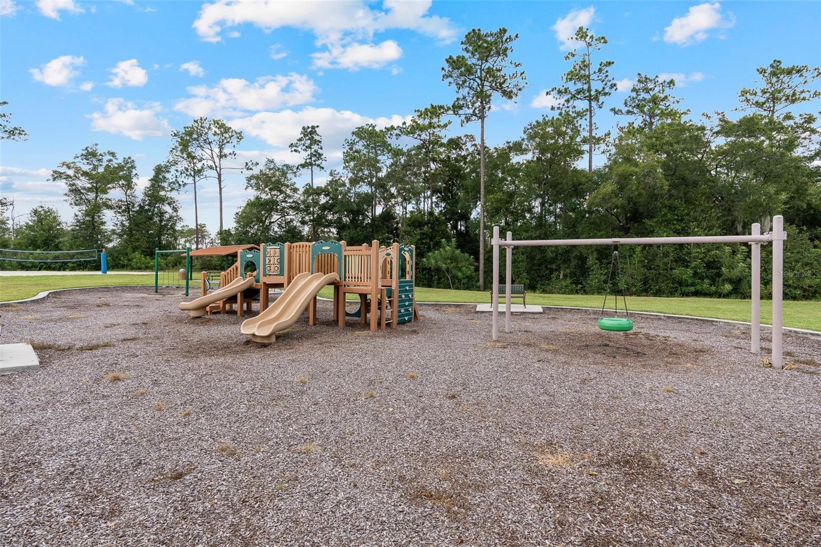 VICTORIA OAKS PH D - Residential
