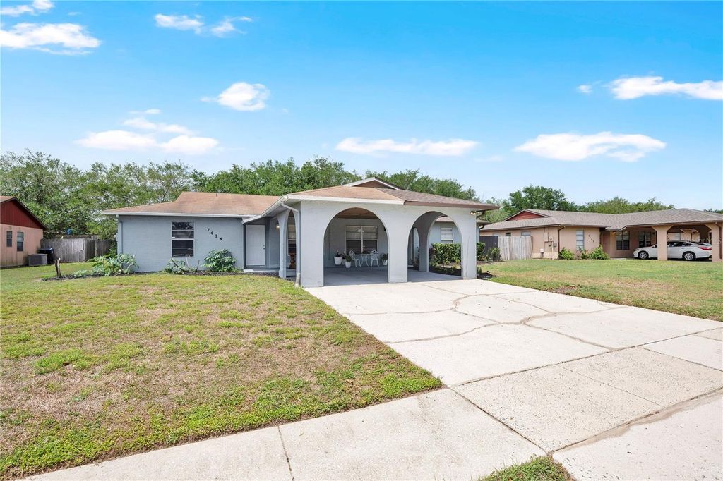 Photo of 7432 Golden Glenn Court, Orlando, FL 32807 (MLS # O6404745)