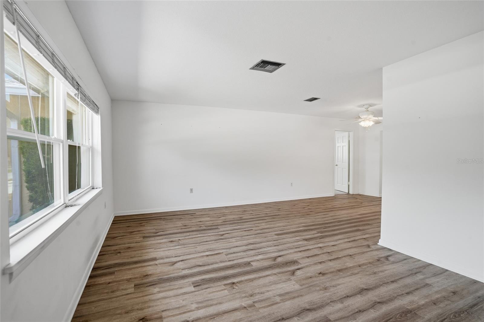 TAMPA DOWNS HEIGHTS - Residential