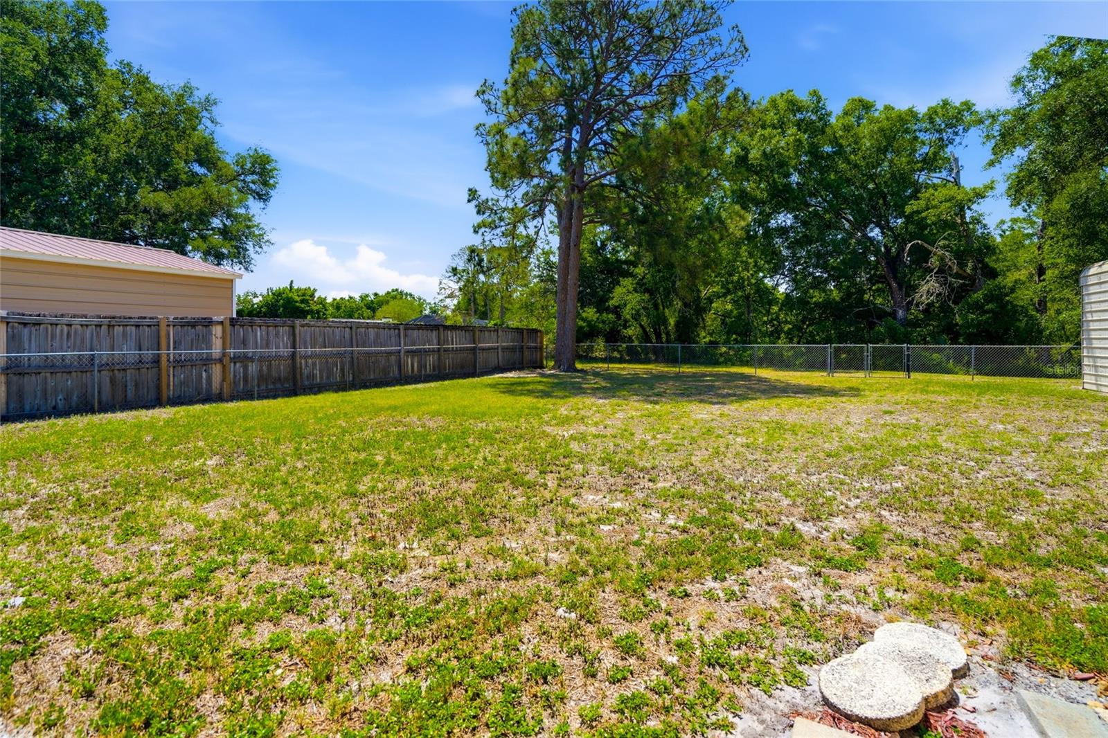 TAMPA DOWNS HEIGHTS - Residential