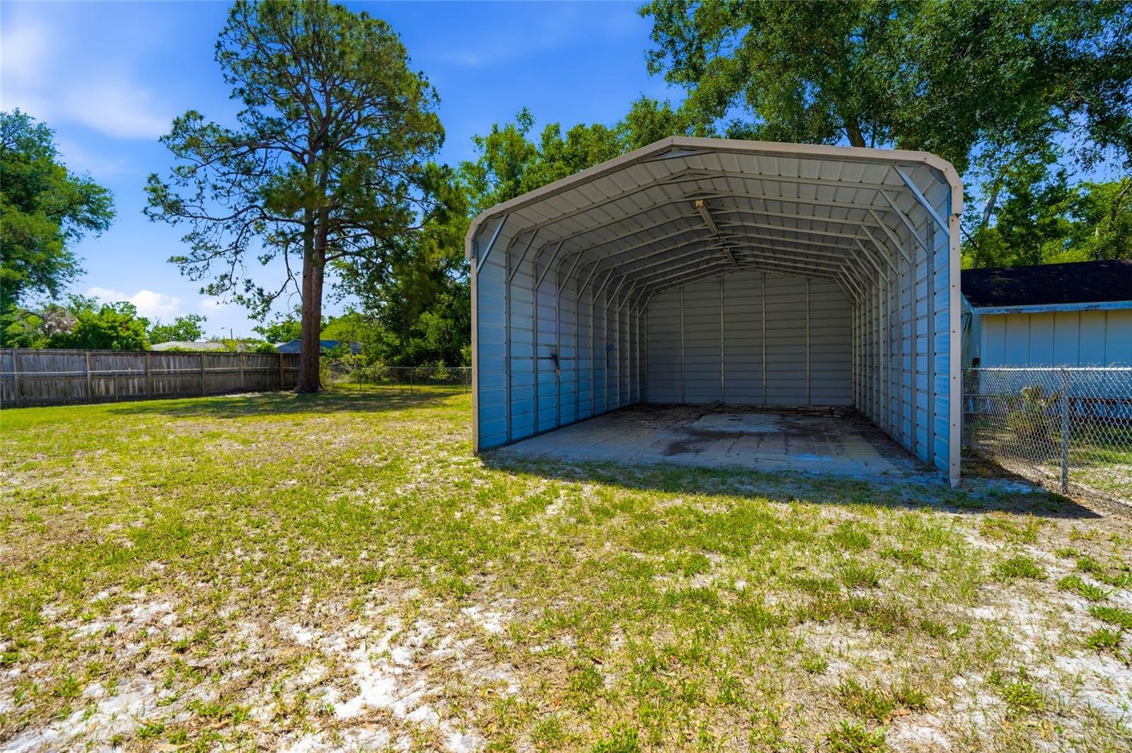 TAMPA DOWNS HEIGHTS - Residential