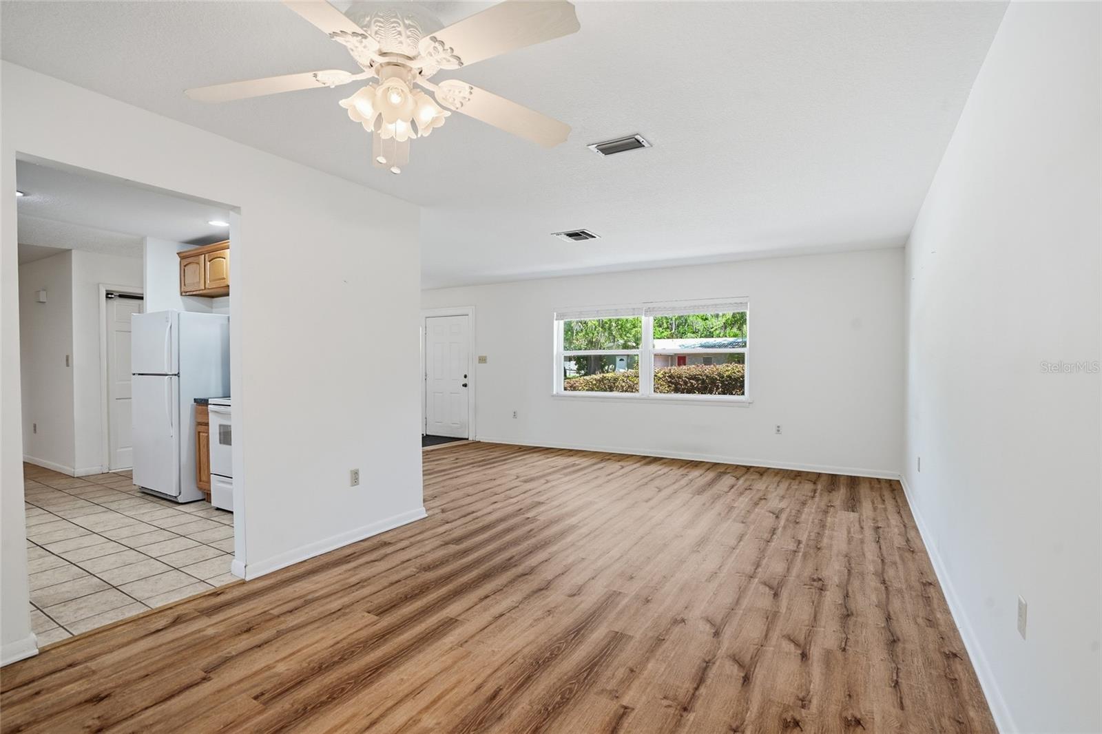 TAMPA DOWNS HEIGHTS - Residential