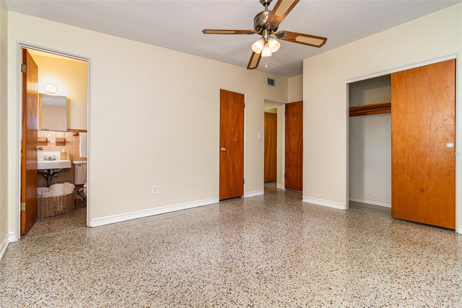 AGNES HEIGHTS - Residential