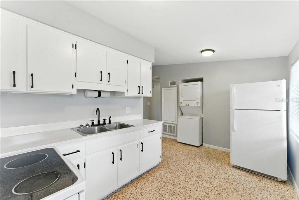 Photo of 1917 Canton Street, Orlando, FL 32803 (MLS # O6443837)