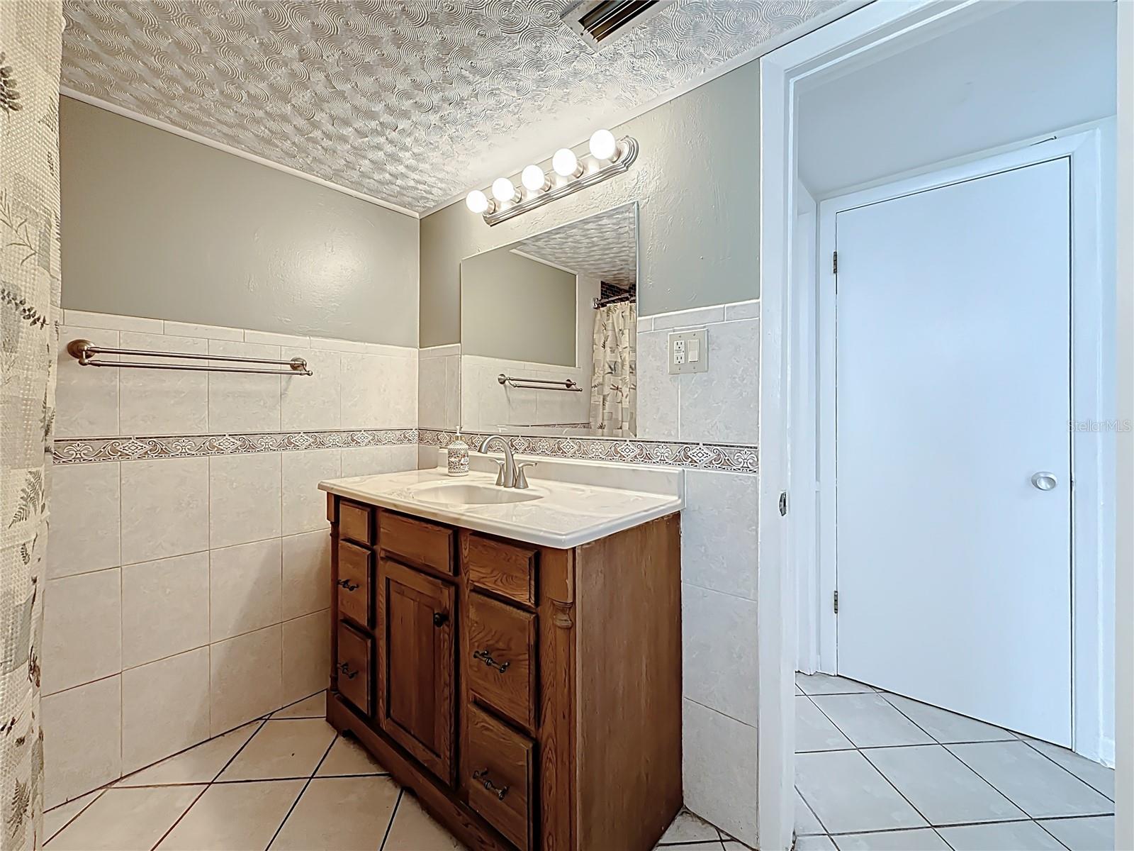 NEWPORT UNIT 3 - Residential