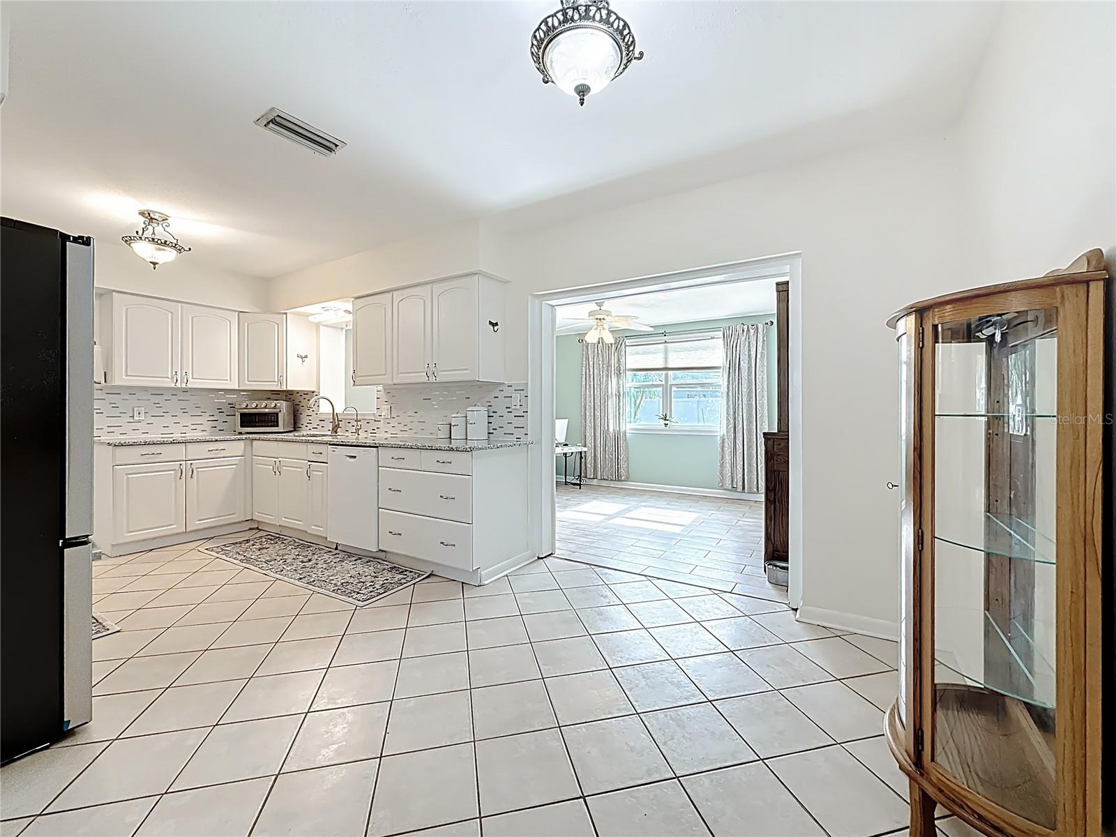 NEWPORT UNIT 3 - Residential